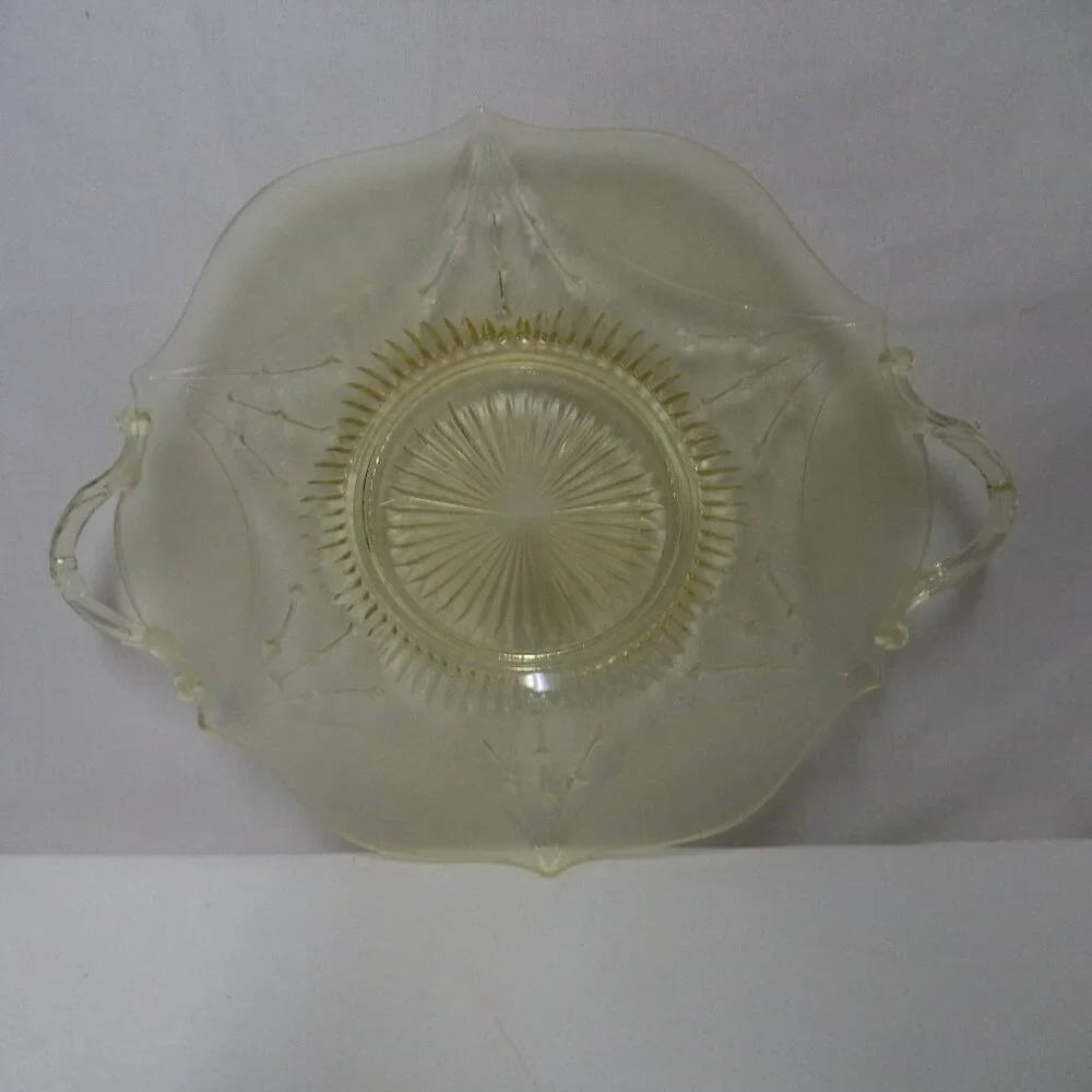 Lancaster Vintage Depression Yellow Darts Serving plate tray platter 13.5